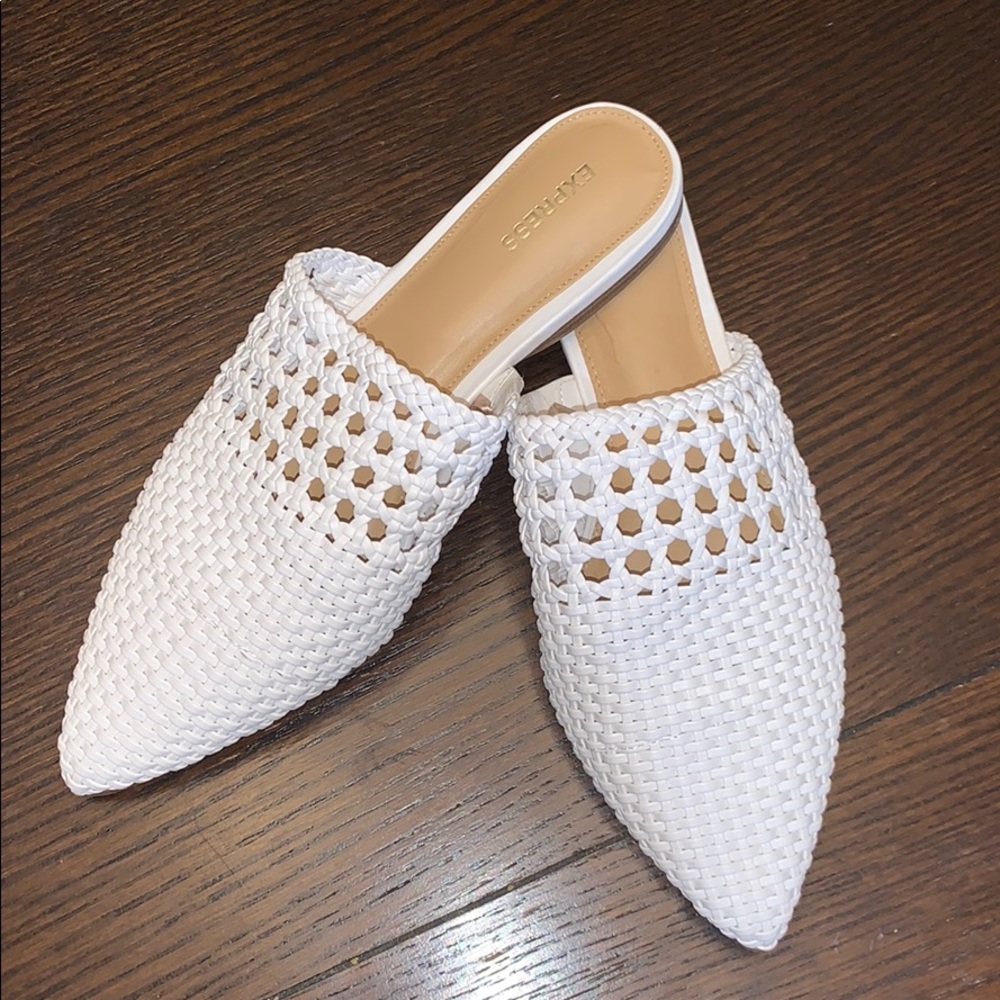 EUC Express White Lattice Mule Slides